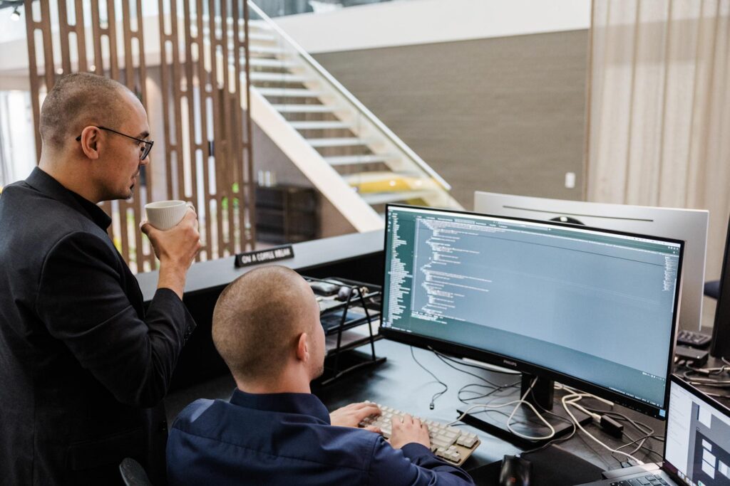 Sådan hjælper vi jeres forretning - Dansk Motor Finans